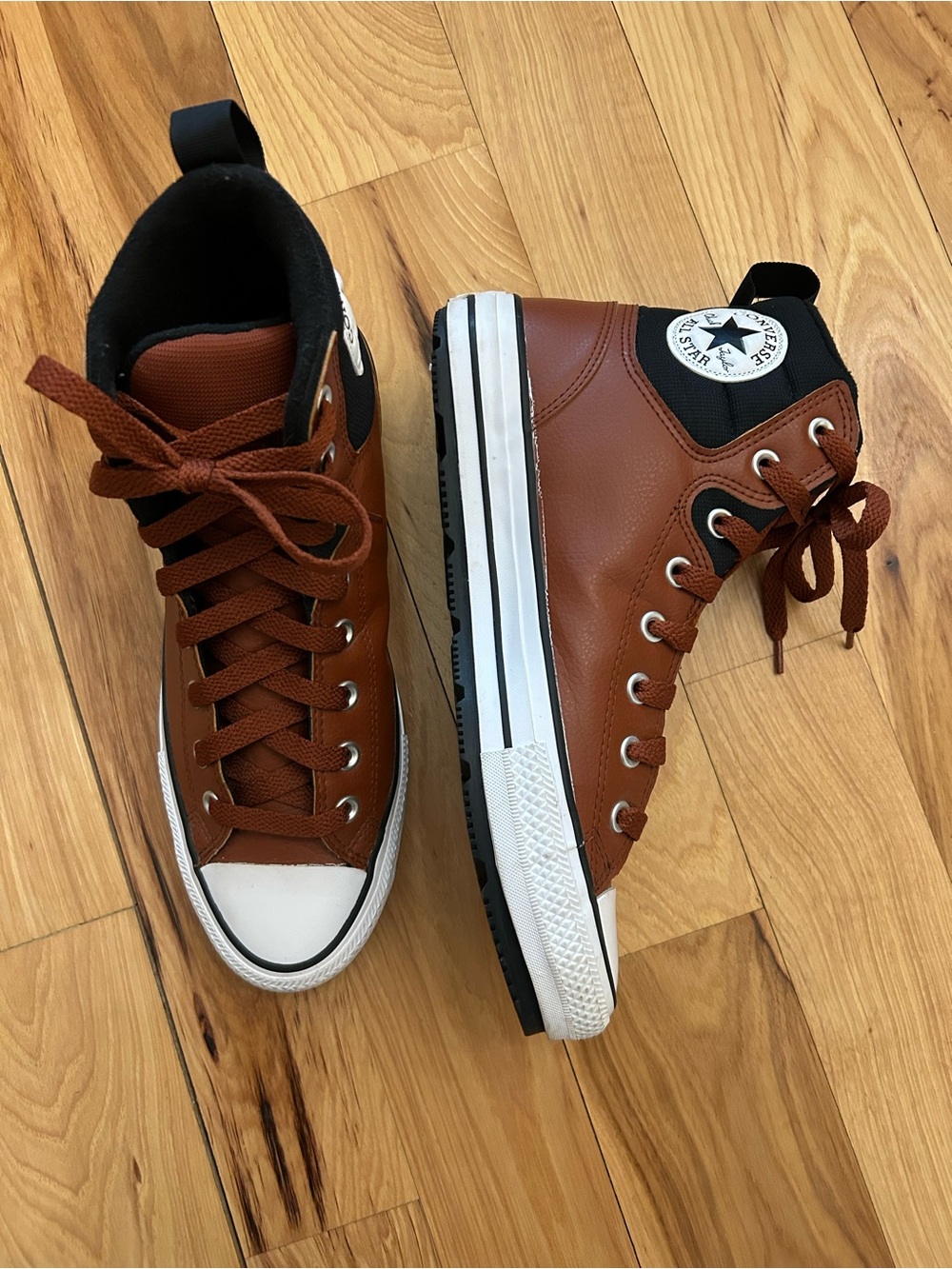 Chuck Taylor All Star Counter Climate Unisex Hi Tops M9 W11